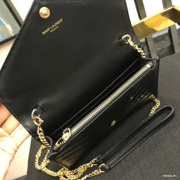 MATELASSÉ CHAIN WALLET CASSANDRE YSL 0629